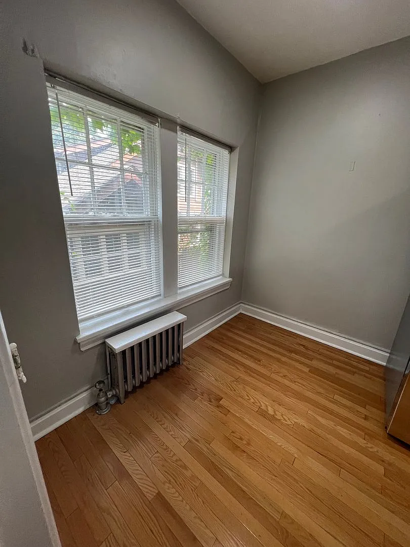 1385 Manor Park Avenue — Photo 3