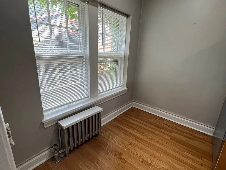 1385 Manor Park Ave — Photo 8