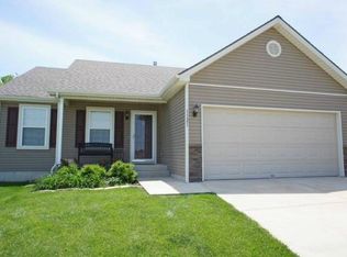 1121 SW Whitby Dr, Lees Summit, MO 64083