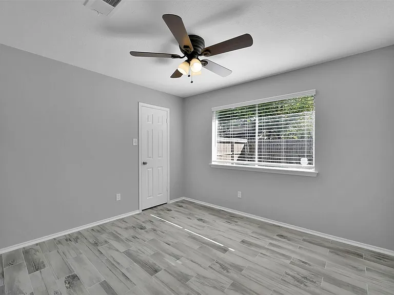 2306 Piddler Dr — Photo 33