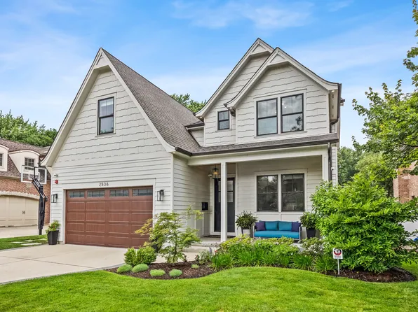 2536 Oak Ave, Northbrook, IL 60062
