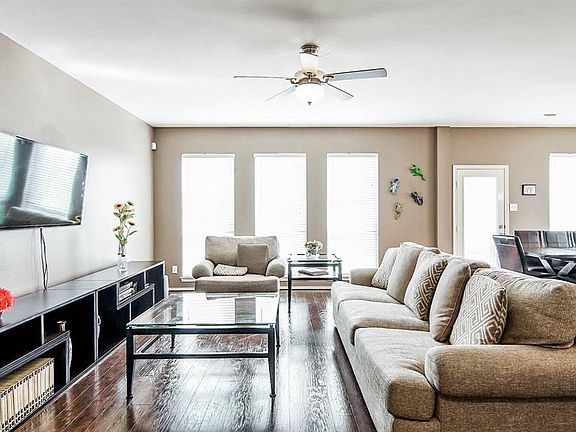 4th image of 6010 Lynwood Banks Ln