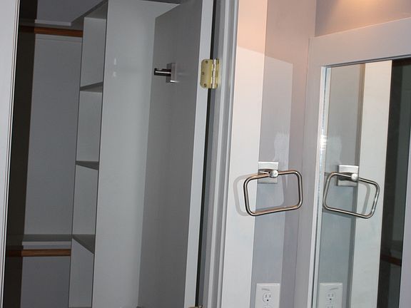 4th image of 1208 Crockett St #2-A