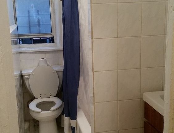 4th image of 552 W 174th St APT 23