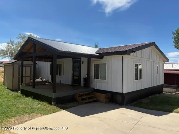 825 E 7th St Trailer 27, Craig, CO 81625