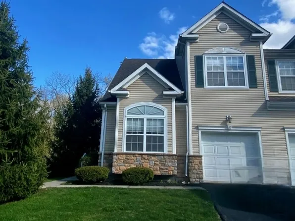 62 Congressional Blvd, Washington, NJ 07882