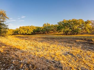 18 Roan Meadows Ln, Harper, TX 78631