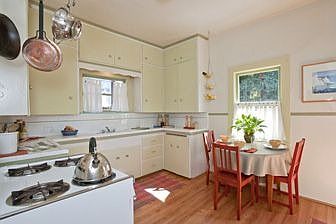Kitchen :: 2148 Emerson Street