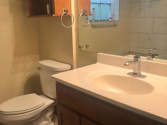 4th image of 5742 N Campbell Ave #Basement