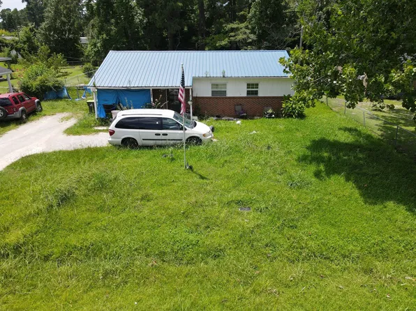 3105 Monroe Dr, New Bern, NC 28562