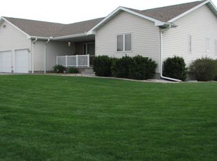 265 Rainbow Ln, Gibbon, NE 68840