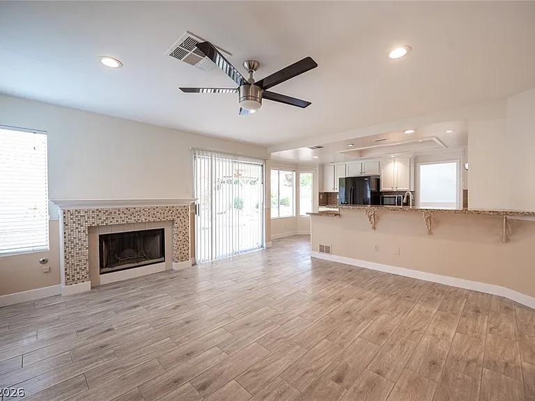 1416 Grey Hunter Dr — Photo 31