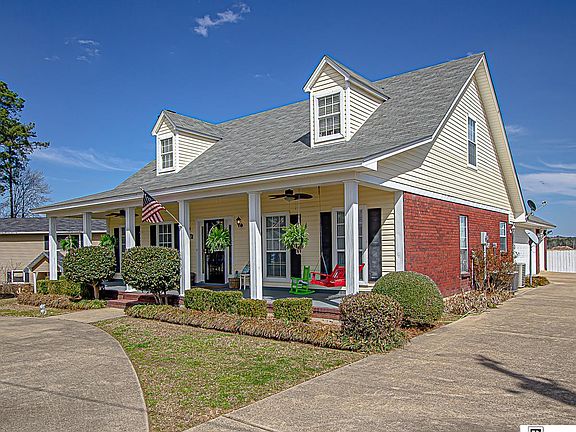 3rd image of 237 Pine Hills Dr