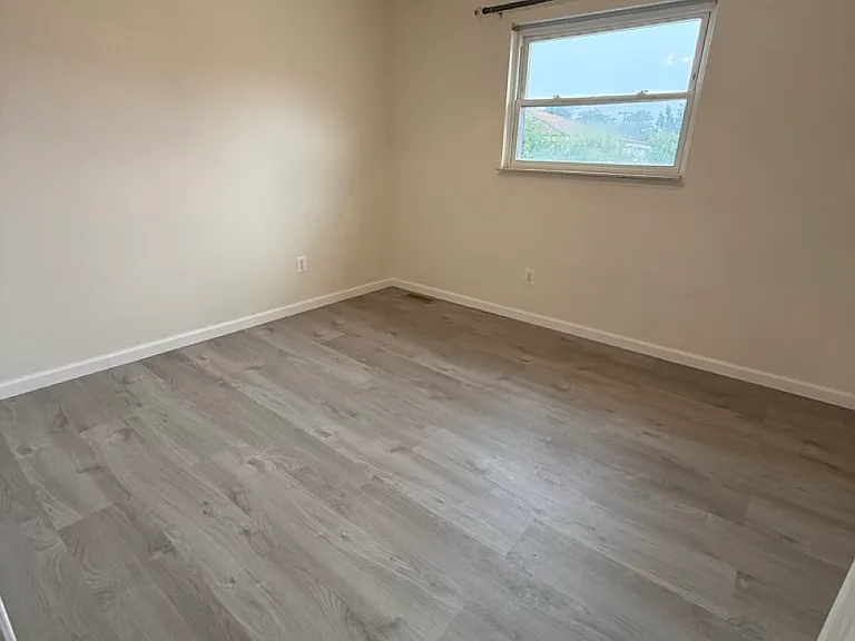 20380 Garden Ct — Photo 24