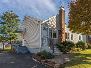 242 Sunnyside Rd, Norwood, MA 02062