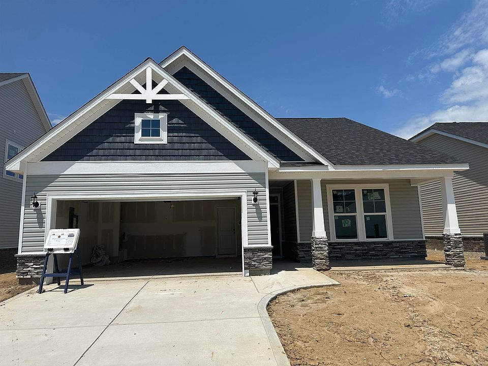 2nd image of 3001 Spain Ln.