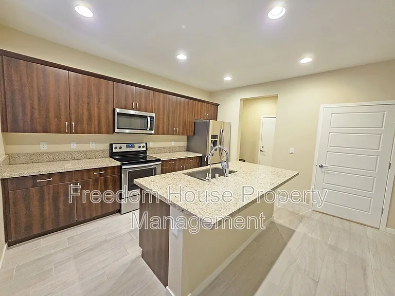 4882 E Beacon Ridge Dr — Photo 32