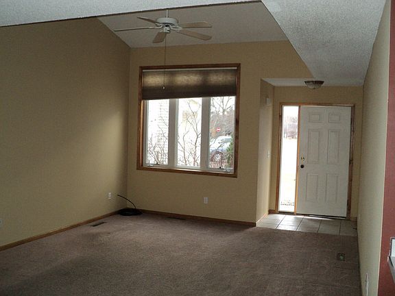 3rd image of 1118 Wild Rose Ct