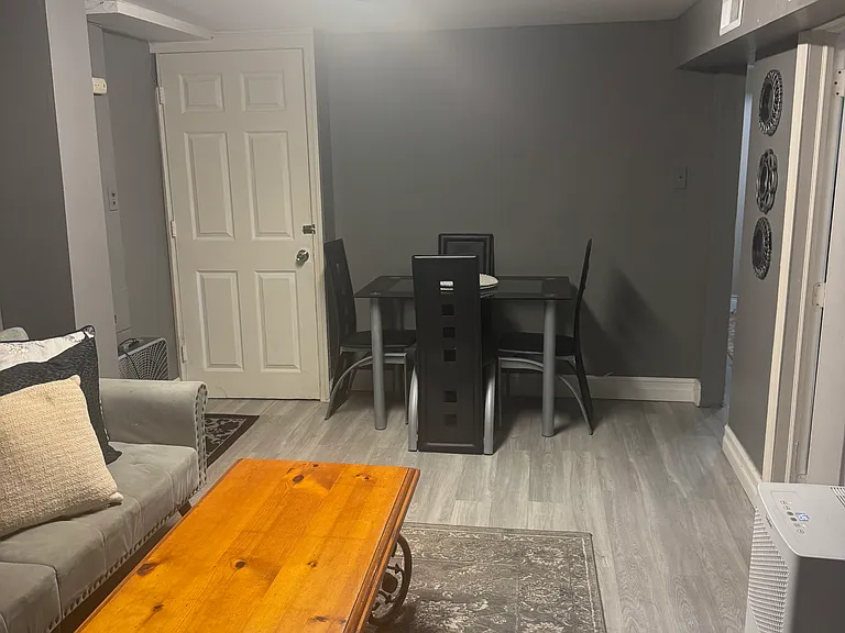 21601 Spencer Ave — Photo 5