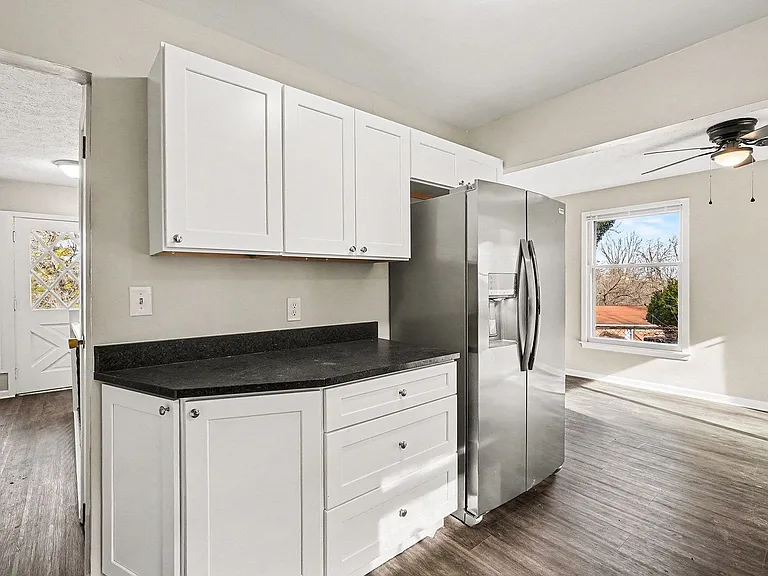 334 Hyde Park Dr — Photo 13