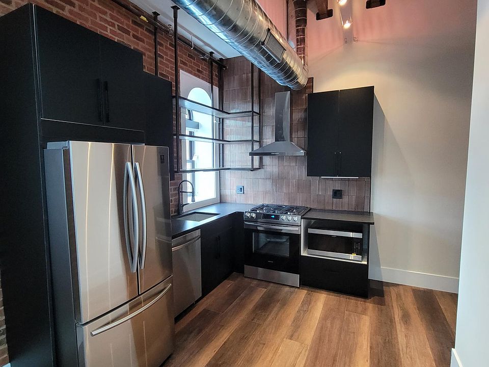 1 Bedroom Loft L Shaped Kitchen