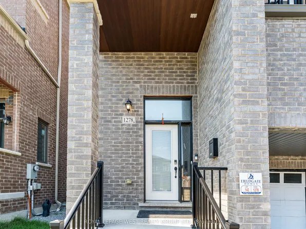 1278 Aquarius Trl, Pickering, ON L1X 0L9