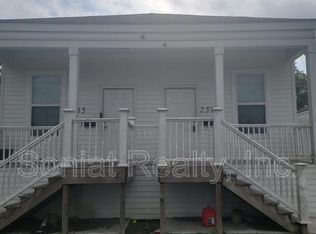 2515 Mazant St, New Orleans, LA 70117