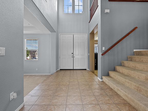 3rd image of 41945 Margarita Way