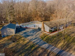 350 Sun Park Ln, Huntingtown, MD 20639
