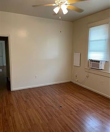 5th image of 4214 S Miro St