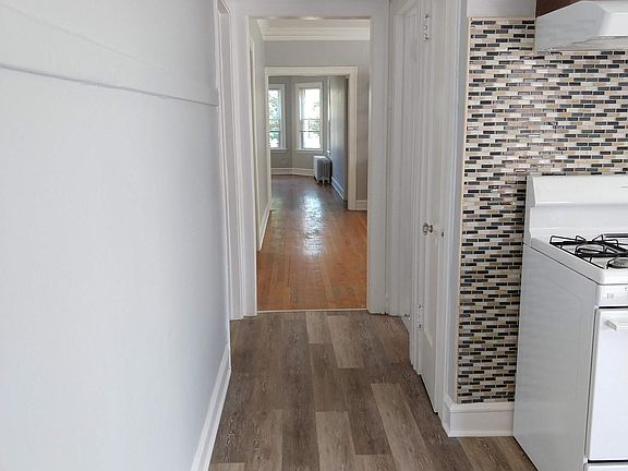 2nd image of 5714 N Christiana Ave APT 2