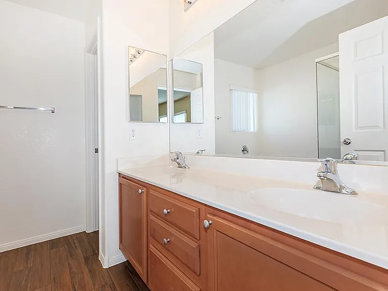 Suncrest Townhomes — Photo 36