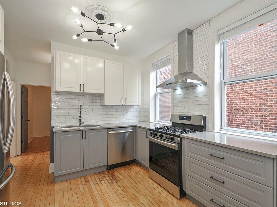 1st image of 1314 W Argyle St APT 2