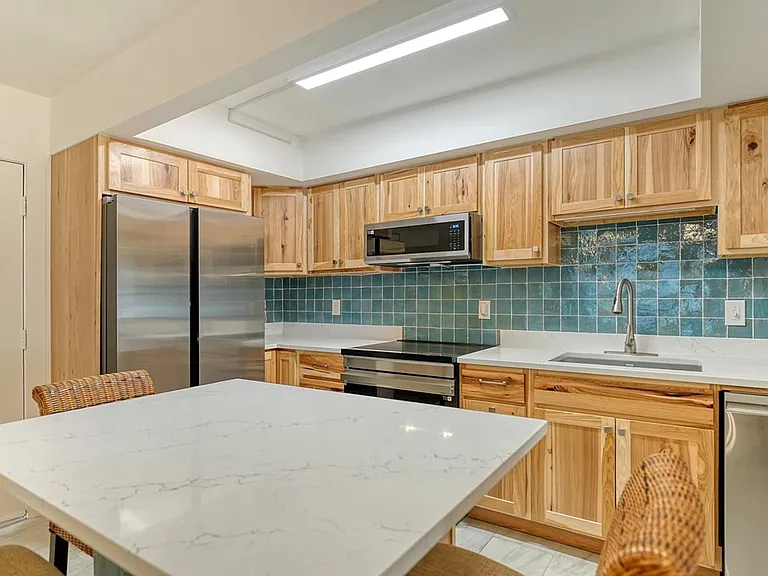 631 N Orange Ave #107 — Photo 7