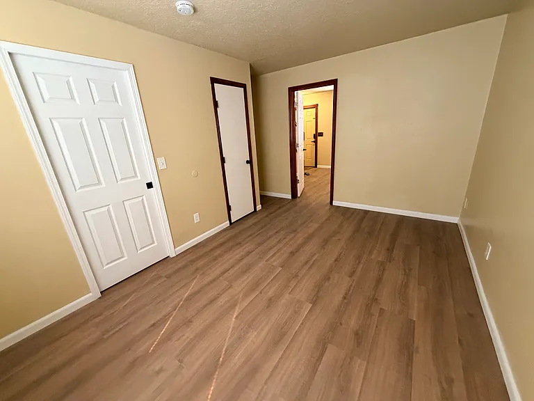 3743 SE 122nd Ave — Photo 6