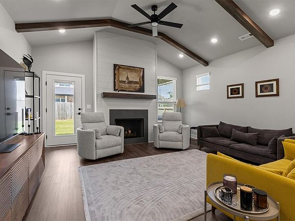3rd image of 5204 SW Nandina Ln