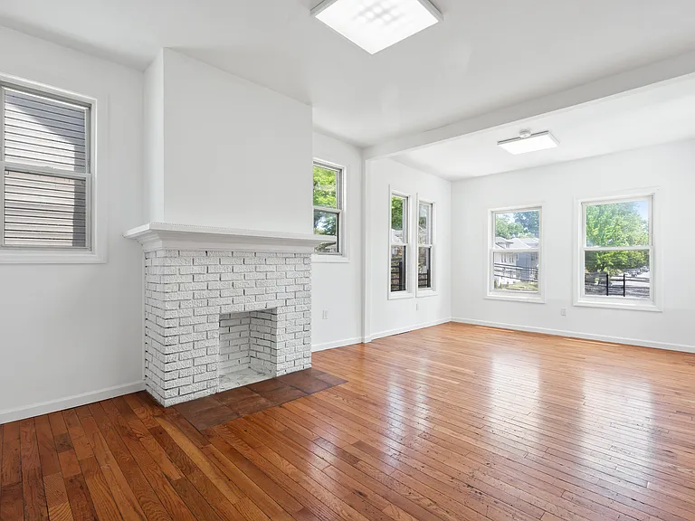 1043 Hunterdon St #2 — Photo 2