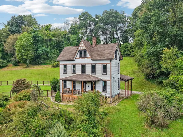 830 Markman Park Rd, Baden, PA 15005
