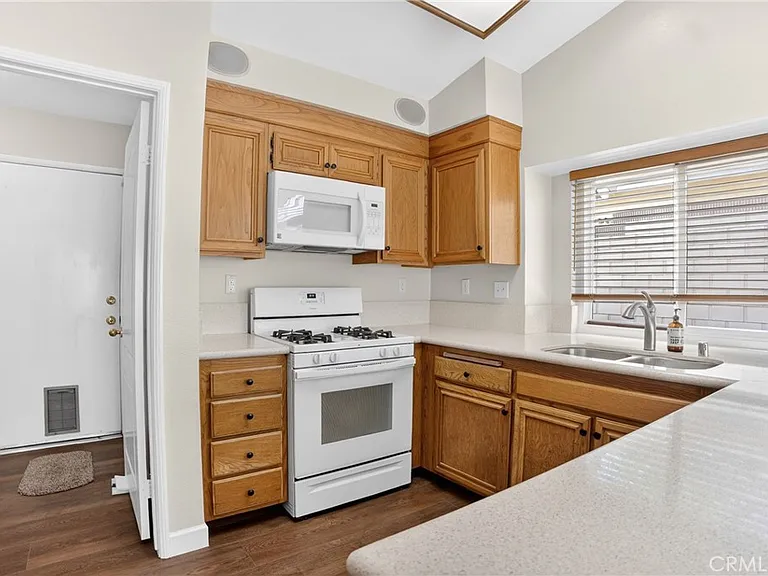 42421 Boulder Dr — Photo 18