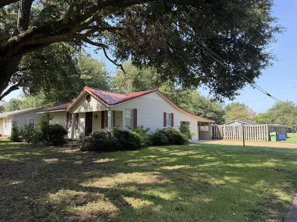 900 7th Ave, Cleveland, MS 38732