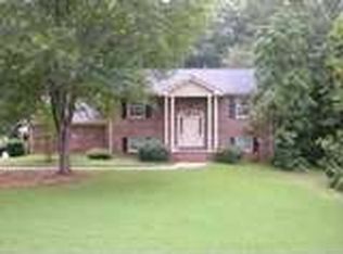 380 Greencrest Dr, Athens, GA 30605