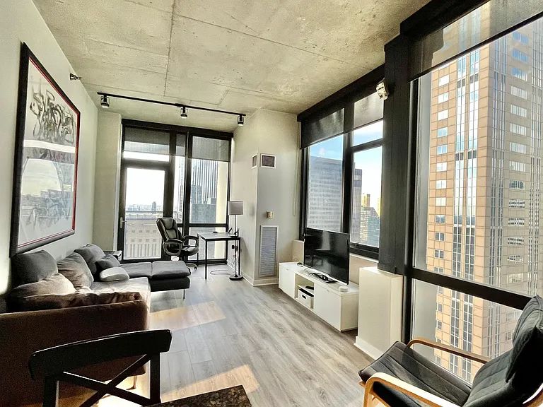 235 W Van Buren St #3114 — Photo 10