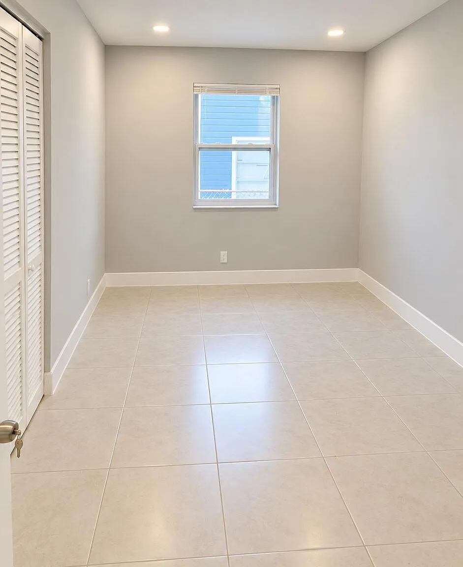 2 bed, 1.0 bath, 900 sqft, $2,200 — Photo 3