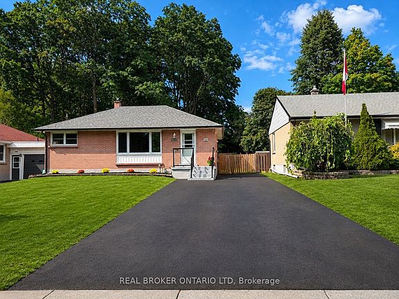 2nd image of 1864 Herbert Ave