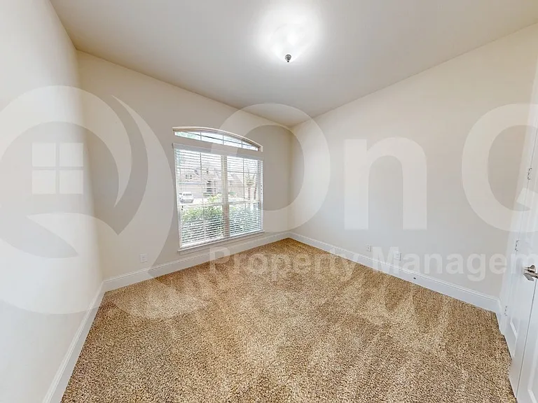 2707 Point Vista Dr — Photo 16
