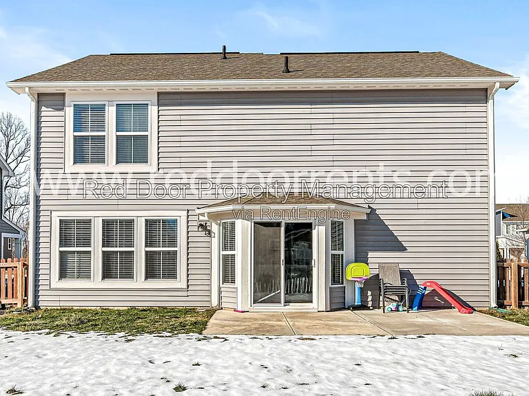 2313 Trefoil Dr — Photo 6