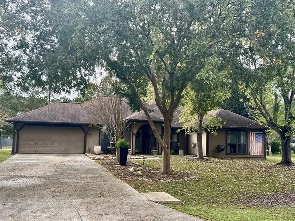 53 Retreat Pl, Woodbine, GA 31569
