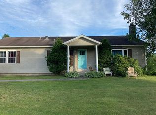 205 Fox Fire Dr, Russell, PA 16345