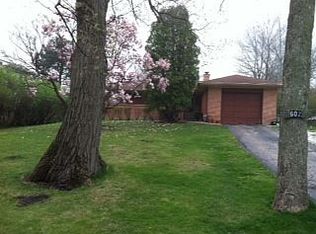 602 Old Elm Rd, Highland Park, IL 60035