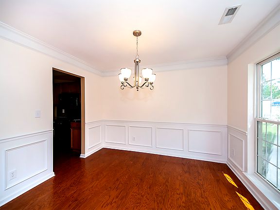 5th image of 4606 Brewington Pkwy